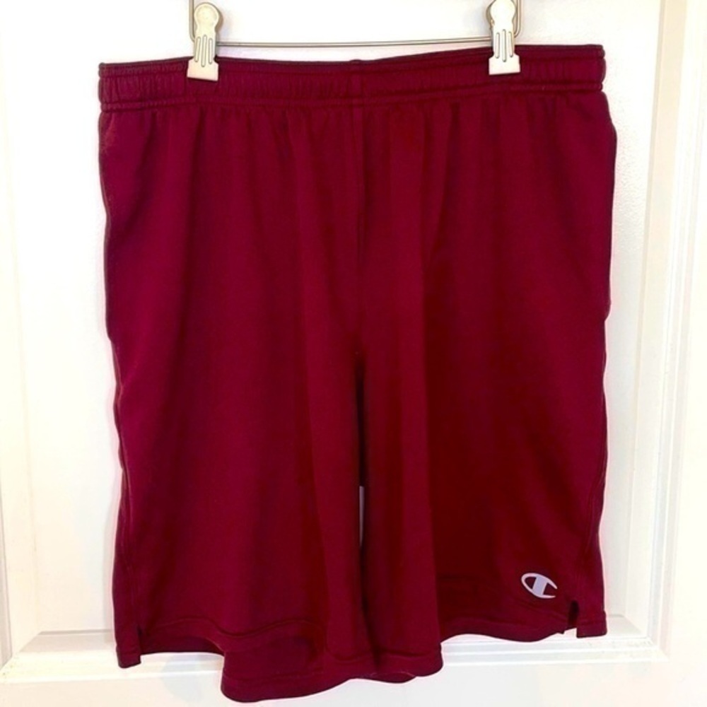 CHAMPION | Men’s Burgundy Colored CHAMPION Shorts Size Large
